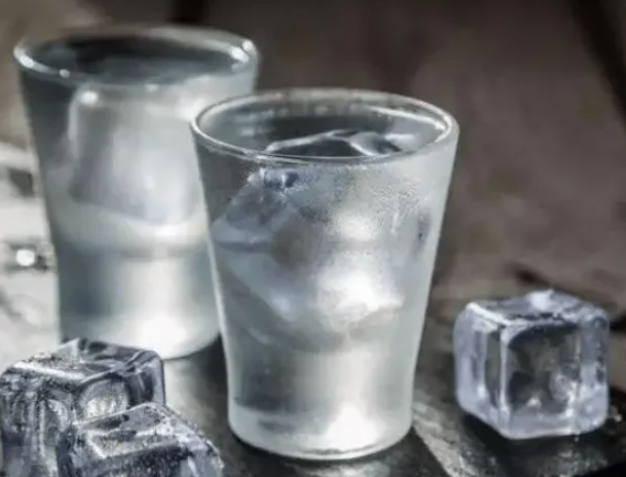 Should baijiu be chilled?